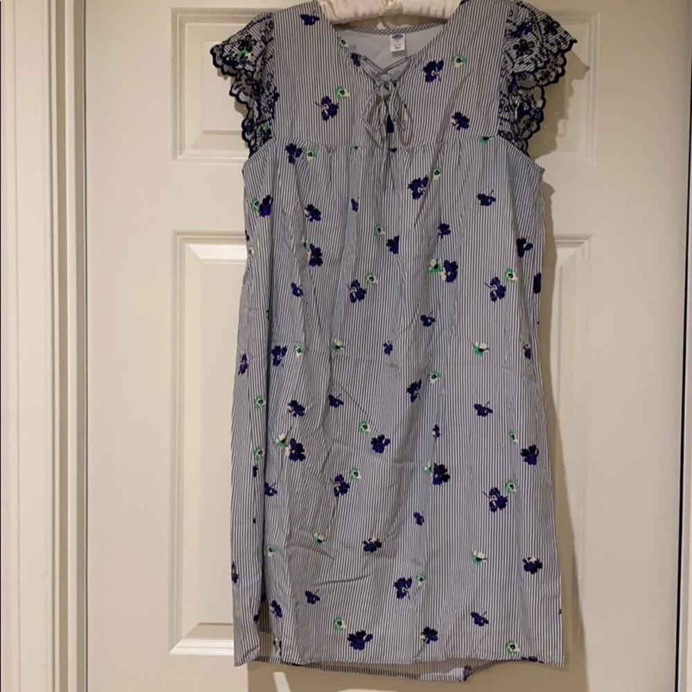 Old navy floral striped dress